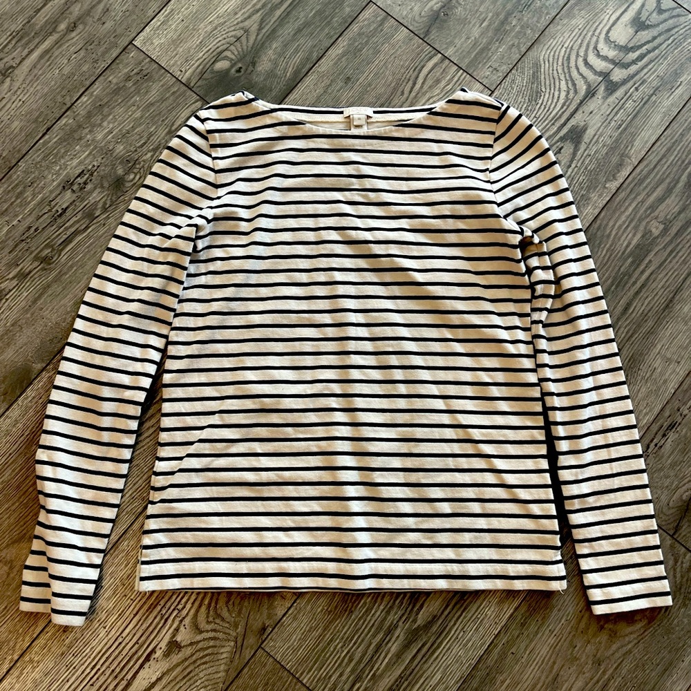 (Bundle 3 for $15) J Crew Stripe navy and cream long sleeve shirt